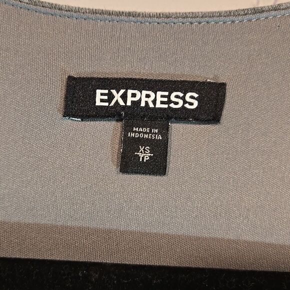 Express gray long sleeve wrap midi dress size XS - Picture 4 of 8